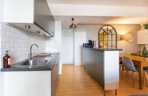 Chartrons Apartment | 55 m² Apartment ∙ 2 bedrooms ∙ 4 guests