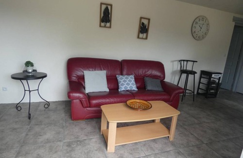 Saint-Julien-en-Born House | 55 m² Gîte ∙ 1 bedroom ∙ 2 guests