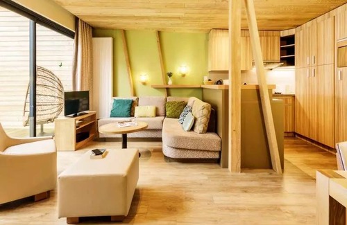 Curcay-sur-Dive House | 55 m² Mobile home ∙ 2 bedrooms ∙ 4 guests