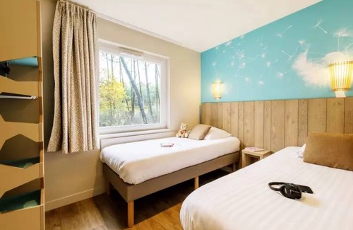 Curcay-sur-Dive House | 55 m² Mobile home ∙ 2 bedrooms ∙ 4 guests