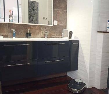 Lormont House | 57 m² House ∙ 2 bedrooms ∙ 4 guests