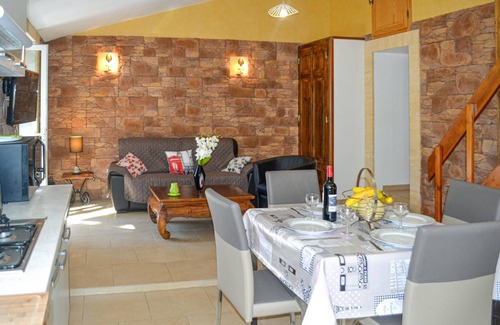 Lolme House | 58 m² House ∙ 1 bedroom ∙ 4 guests