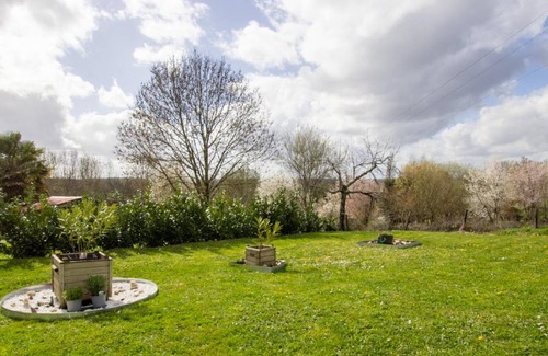 Saint-Martial-de-Valette Cottage | 60 m² Cabin ∙ 2 bedrooms ∙ 4 guests