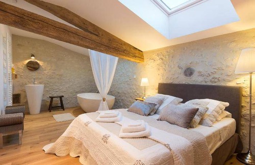Sainte-Colombe-de-Duras Bed & Breakfast | 60 m² Bed and breakfast ∙ 6 guests