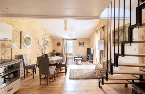 Saint-Emilion Apartment | 60 m² Apartment ∙ 2 bedrooms ∙ 4 guests