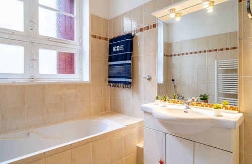 Biarritz Apartment | 60 m² Apartment ∙ 1 bedroom ∙ 4 guests