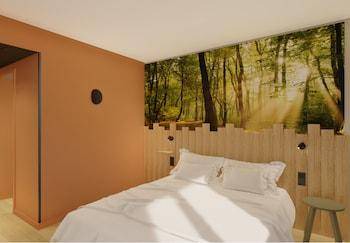Chasseneuil-du-Poitou Hotel | 60 m² Hotel ∙ 9 guests