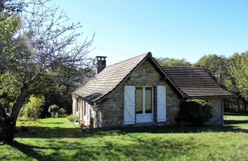 Sainte-Fortunade House | 60 m² Gîte ∙ 2 bedrooms ∙ 4 guests