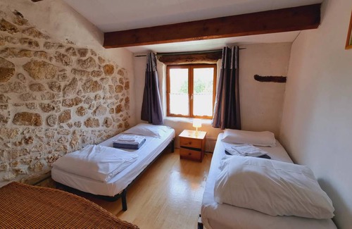 Saint-Just-Luzac House | 60 m² House ∙ 2 bedrooms ∙ 4 guests
