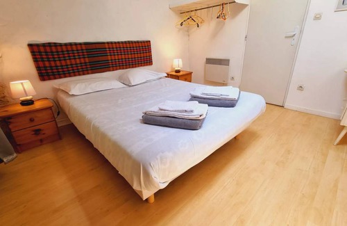 Saint-Just-Luzac House | 60 m² House ∙ 2 bedrooms ∙ 4 guests