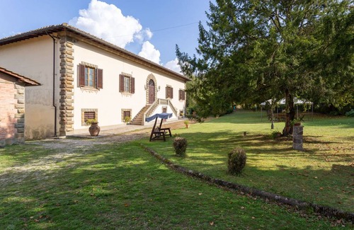 Vicchio Villa | 600 m² Villa ∙ 10 bedrooms ∙ 20 guests