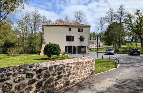 Saint-Maurice-des-Lions Cottage | 62 m² Cabin ∙ 2 bedrooms ∙ 6 guests