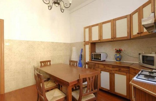 Noailles Apartment | 64 m² Apartment ∙ 1 bedroom ∙ 2 guests