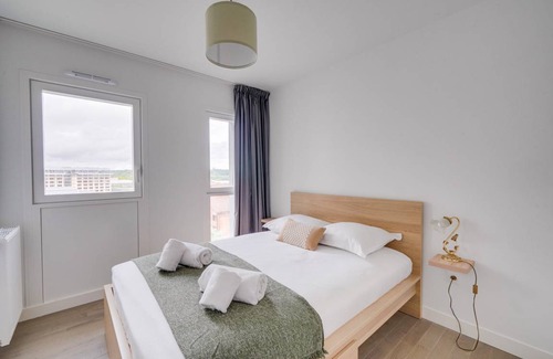 Bassins a Flot Apartment | 65 m² Apartment ∙ 2 bedrooms ∙ 4 guests