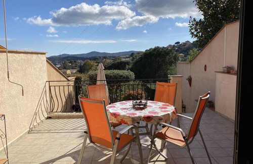 Bormes-Les-Mimosas House | 65 m² House ∙ 2 bedrooms ∙ 4 guests