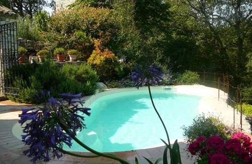 Beauville House | 65 m² House ∙ 2 bedrooms ∙ 4 guests