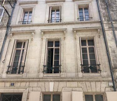 Angouleme Apartment | 68 m² Serviced apartment ∙ 4 guests