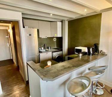Nansouty-Saint-Genes Apartment | 70 m² Apartment ∙ 2 bedrooms ∙ 5 guests