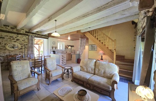 Saint-Amand-de-Belves House | 70 m² Gîte ∙ 3 bedrooms ∙ 6 guests