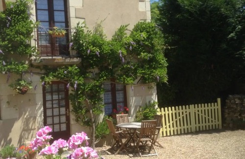 Saint-Remy-sur-Creuse House | 70 m² House ∙ 2 bedrooms ∙ 4 guests