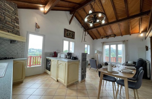 Helette House | 70 m² Gîte ∙ 2 bedrooms ∙ 4 guests