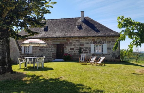 Yssandon House | 70 m² Gîte ∙ 3 bedrooms ∙ 6 guests