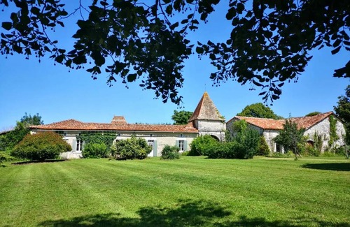 Brossac House | 70 m² House ∙ 2 bedrooms ∙ 4 guests