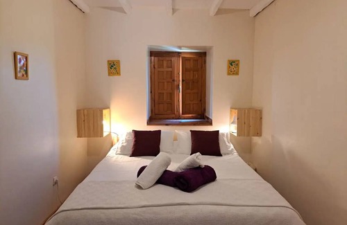 Saint-Pierre-de-Juillers House | 72 m² House ∙ 3 bedrooms ∙ 5 guests