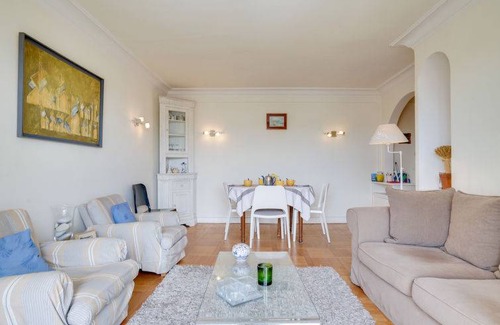 Biarritz City Centre Apartment | 72 m² Apartment ∙ 2 bedrooms ∙ 6 guests