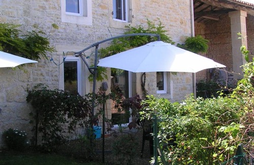 Duil-sur-le-Mignon House | 72 m² House ∙ 3 bedrooms ∙ 7 guests
