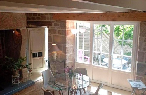 Saint-Yrieix-le-Dejalat House | 75 m² Gîte ∙ 2 bedrooms ∙ 4 guests