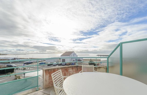 Port District Apartment | 75 m² Apartment ∙ 3 bedrooms ∙ 6 guests