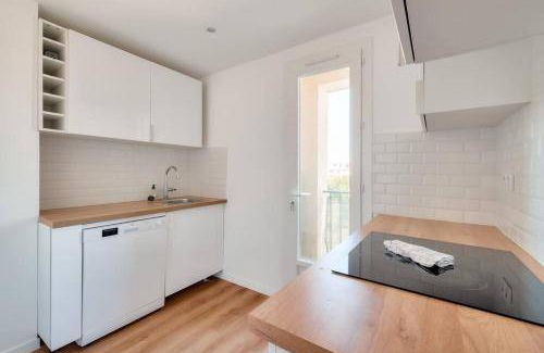 Saint-Charles Apartment | 75 m² Apartment ∙ 3 bedrooms ∙ 7 guests