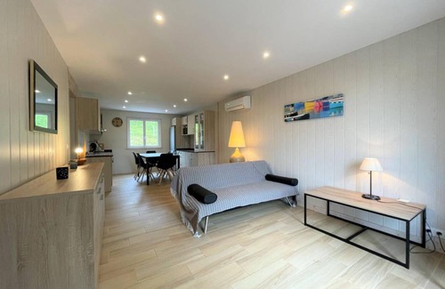 Urrugne House | 75 m² Gîte ∙ 3 bedrooms ∙ 5 guests