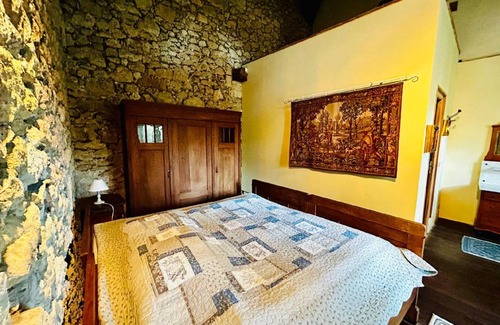 Pujols Apartment | 80 m² Apartment ∙ 1 bedroom ∙ 4 guests