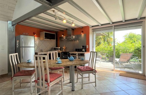 Precilhon House | 80 m² Gîte ∙ 2 bedrooms ∙ 4 guests