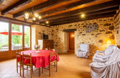 Domme House | 80 m² Gîte ∙ 3 bedrooms ∙ 6 guests