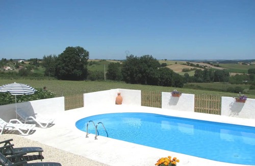 Salles-Lavalette House | 80 m² House ∙ 2 bedrooms ∙ 4 guests