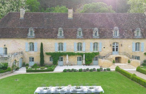 Mauzens-et-Miremont Villa | 800 m² Villa ∙ 10 bedrooms ∙ 20 guests
