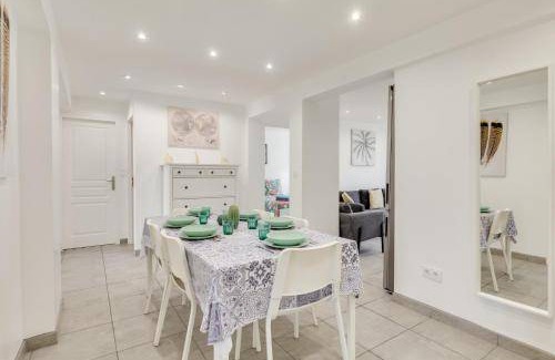Saint-Charles Apartment | 82 m² Apartment ∙ 4 bedrooms ∙ 10 guests