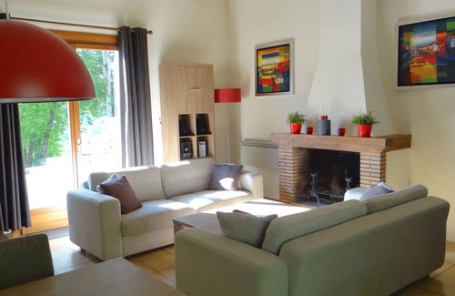 Carlux House | 82 m² House ∙ 3 bedrooms ∙ 6 guests
