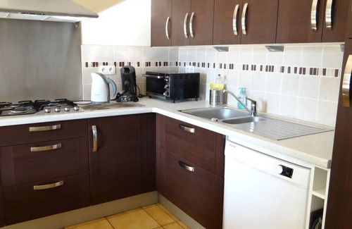 Carlux House | 82 m² House ∙ 3 bedrooms ∙ 6 guests