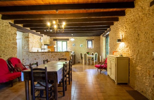 Monplaisant House | 84 m² Gîte ∙ 2 bedrooms ∙ 5 guests