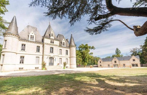 Vendeuvre-du-Poitou Bed & Breakfast | 85 m² Bed and breakfast ∙ 4 bedrooms ∙ 9 guests