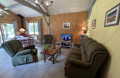 Commensacq House | 85 m² Gîte ∙ 2 bedrooms ∙ 4 guests