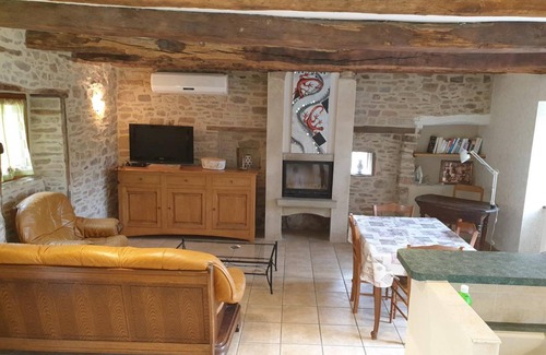 Albussac House | 85 m² Gîte ∙ 2 bedrooms ∙ 4 guests