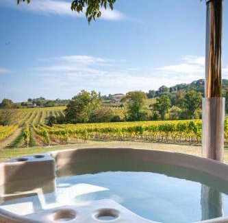 Monbazillac Bed & Breakfast | 86 m² Bed and breakfast ∙ 3 bedrooms ∙ 5 guests
