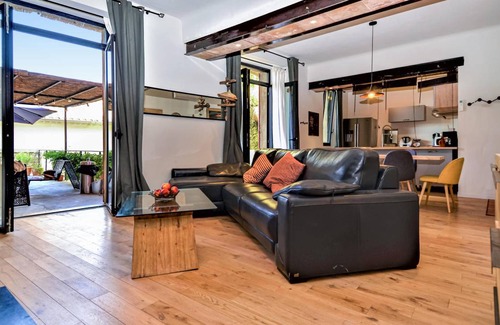 Pujaut House | 87 m² Maisonette ∙ 2 bedrooms ∙ 6 guests
