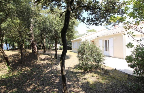 Domino House | 89 m² House ∙ 3 bedrooms ∙ 6 guests