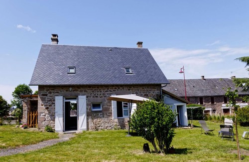Saint-Yrieix-le-Dejalat House | 90 m² Gîte ∙ 2 bedrooms ∙ 4 guests